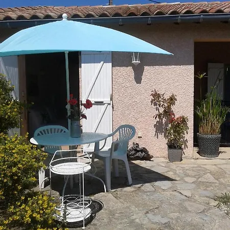Gite De La Piaferie Aigremont Exterior photo